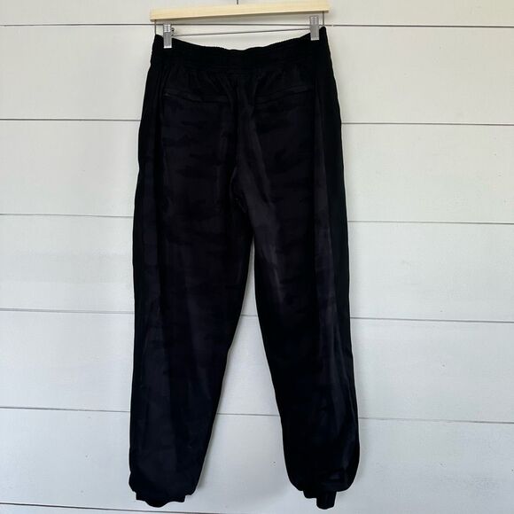 Athleta Women’s 8 Camo Brooklyn Lined Ankle Jogger - Picture 1 of 5